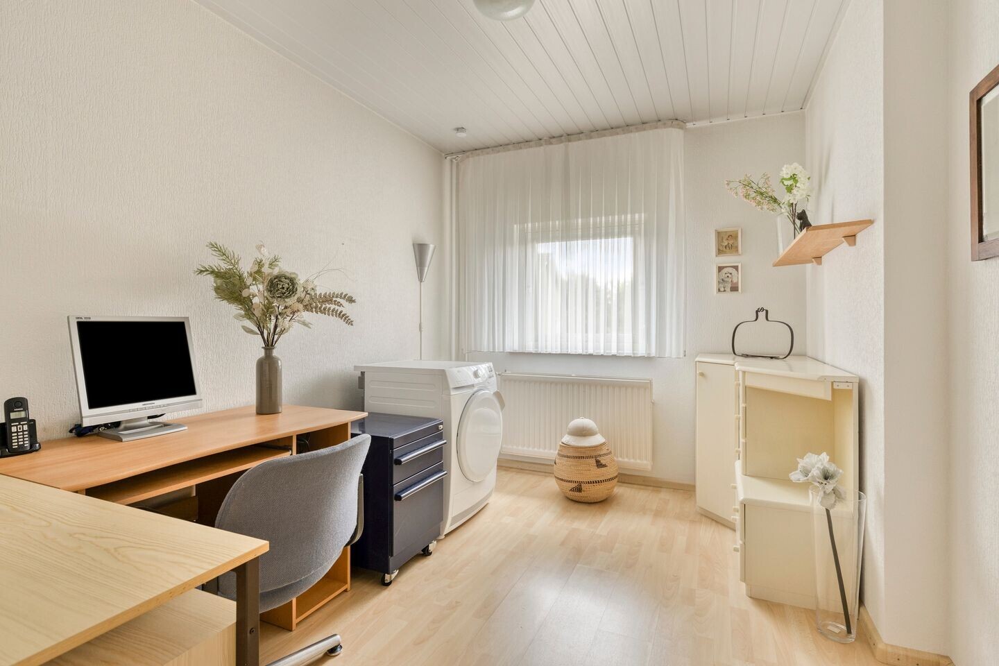Tussenwoning te koop: Plesmanstraat 24, Roermond