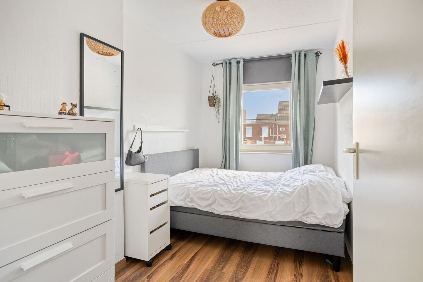 Tussenwoning te koop: Paul van Zeelandstraat 7, Herten