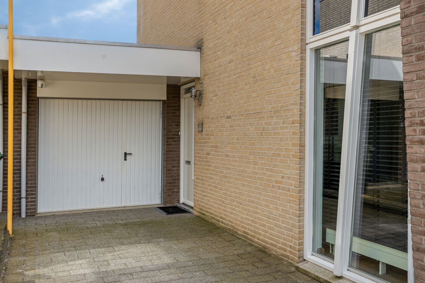 Tussenwoning te koop: Paul van Zeelandstraat 7, Herten