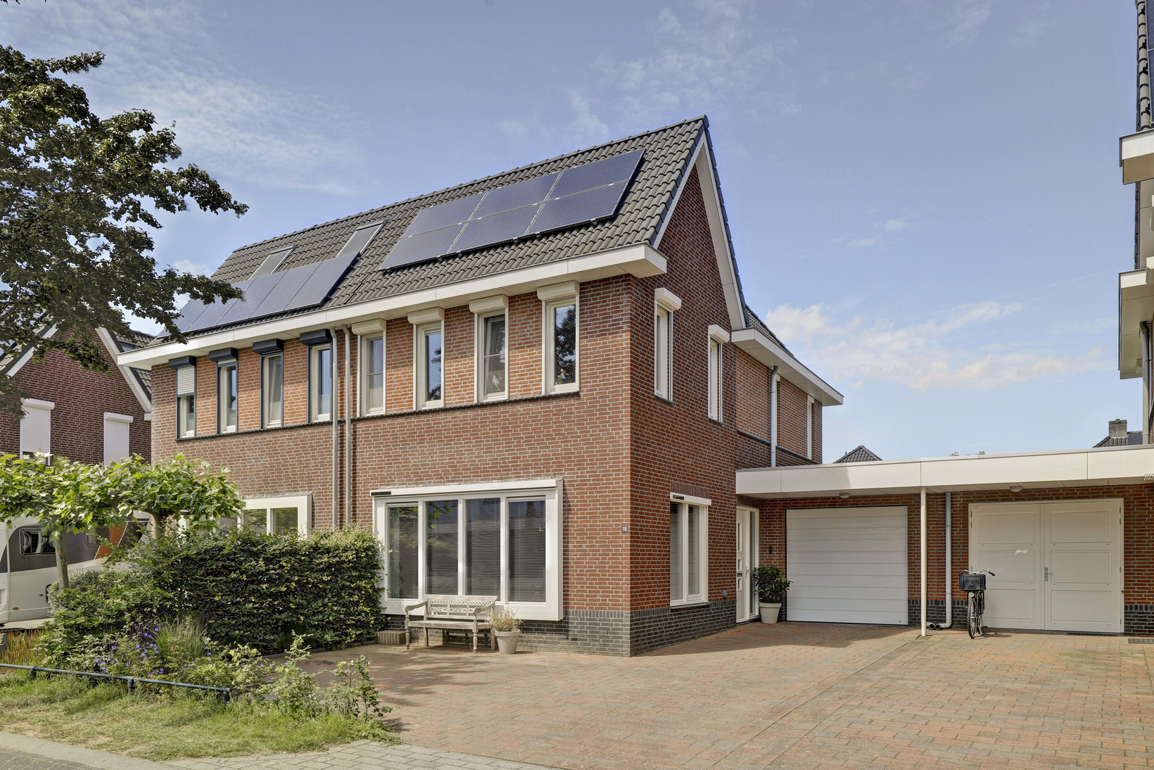 Tussenwoning te koop: Paterskuil 19, Herten