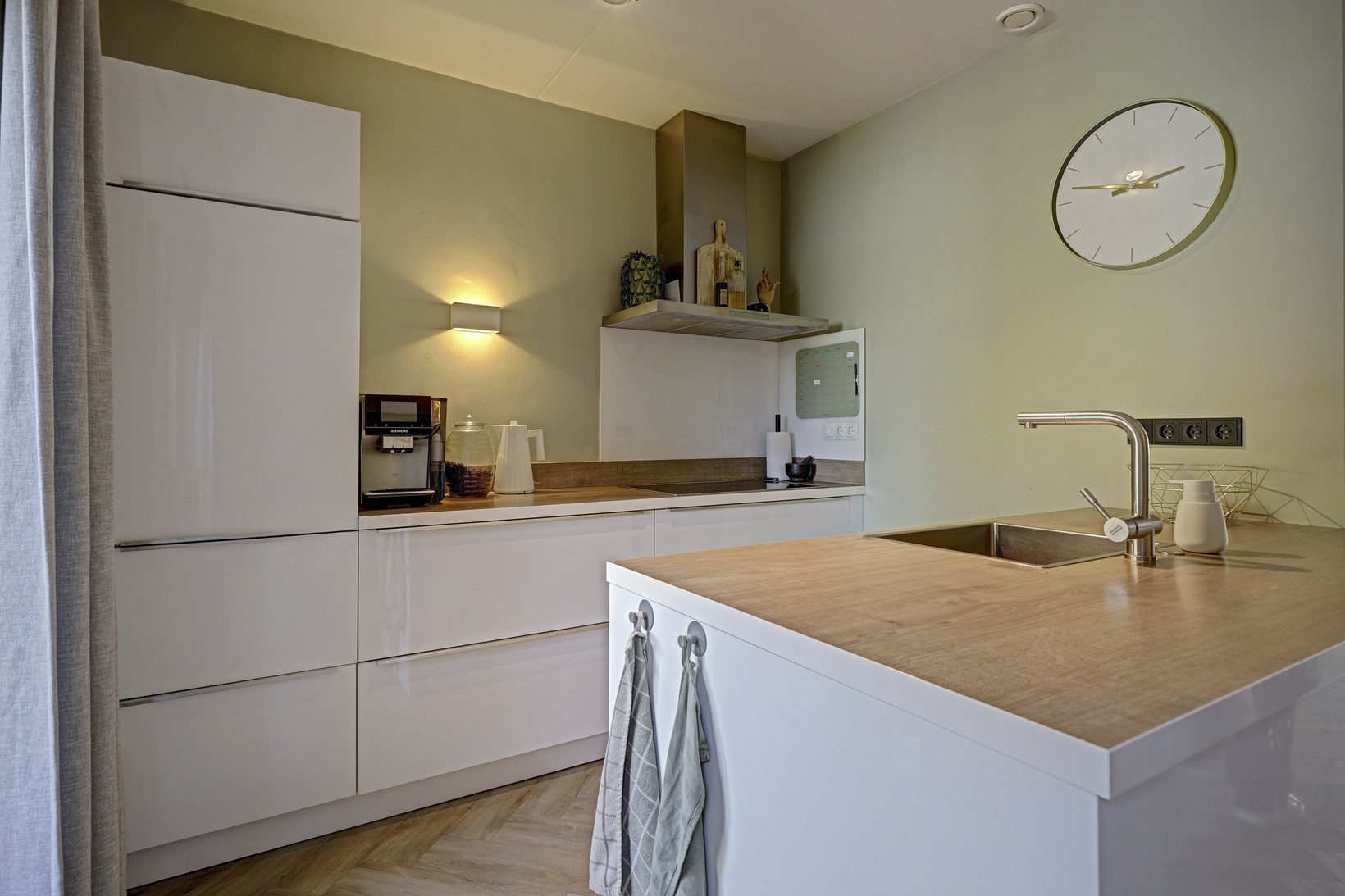 Tussenwoning te koop: Paterskuil 19, Herten