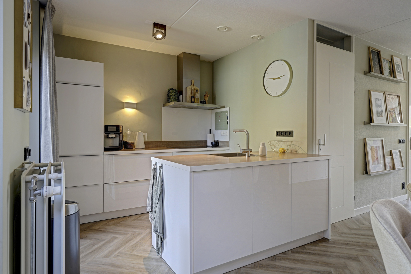 Tussenwoning te koop: Paterskuil 19, Herten