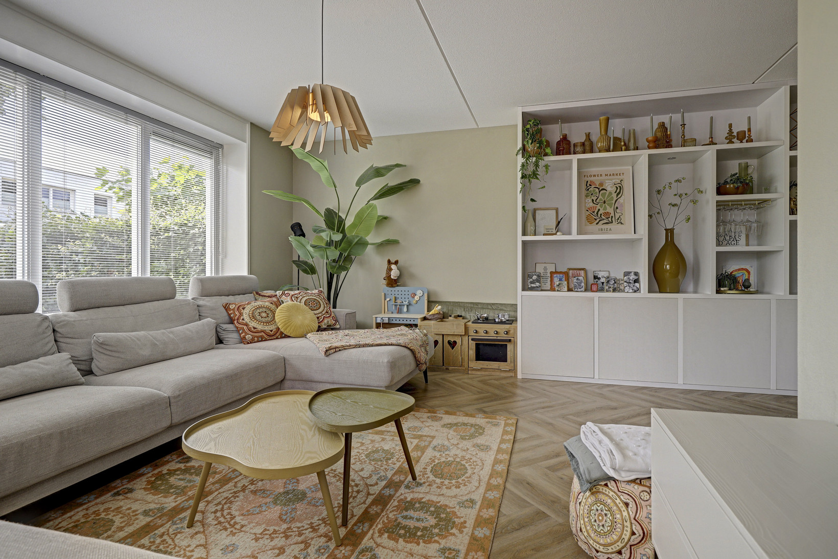 Tussenwoning te koop: Paterskuil 19, Herten
