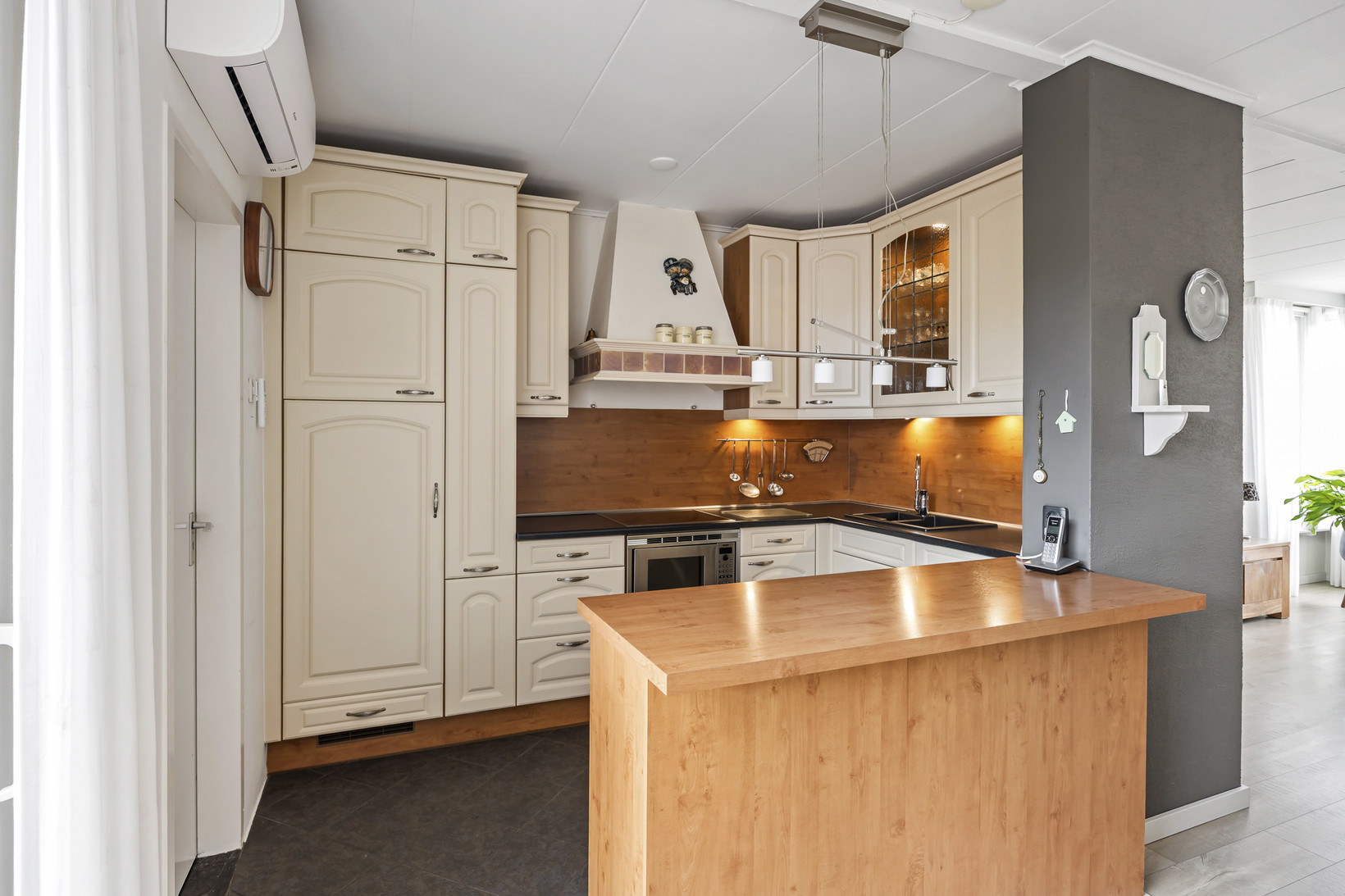 Tussenwoning te koop: Hagenaarpark 38, Maasbracht