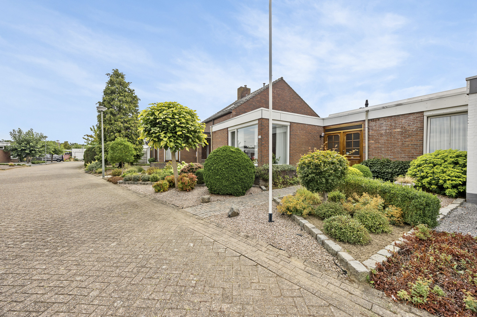 Tussenwoning te koop: Hagenaarpark 38, Maasbracht