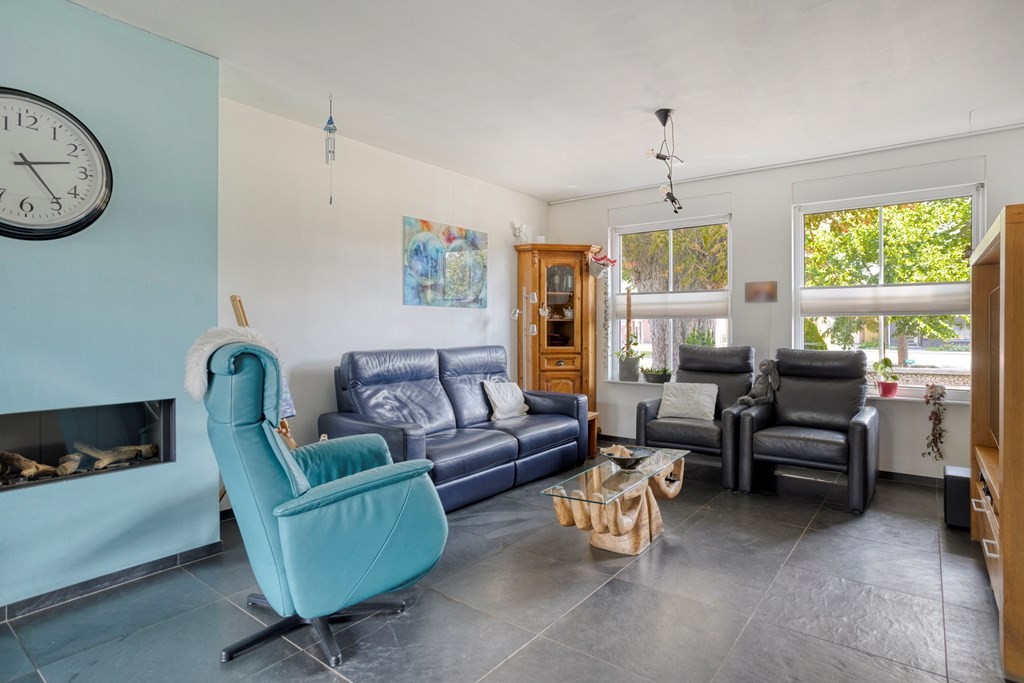 Hoekwoning te koop: Rector Hendrixstraat 27, Maasbracht