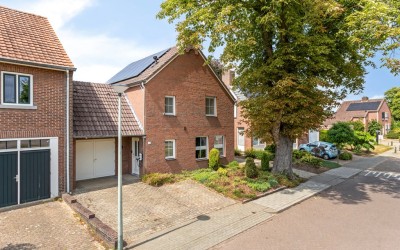 Rector Hendrixstraat 27