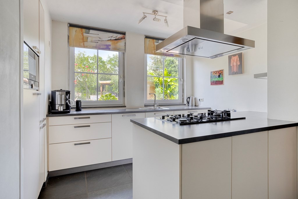 Hoekwoning te koop: Rector Hendrixstraat 27, Maasbracht