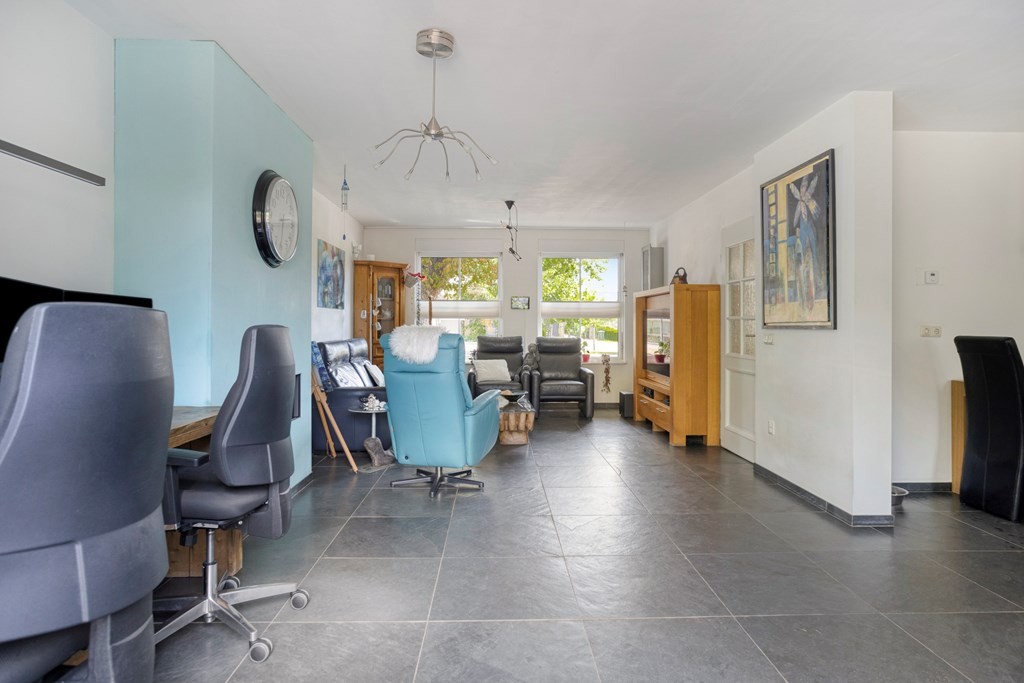 Hoekwoning te koop: Rector Hendrixstraat 27, Maasbracht