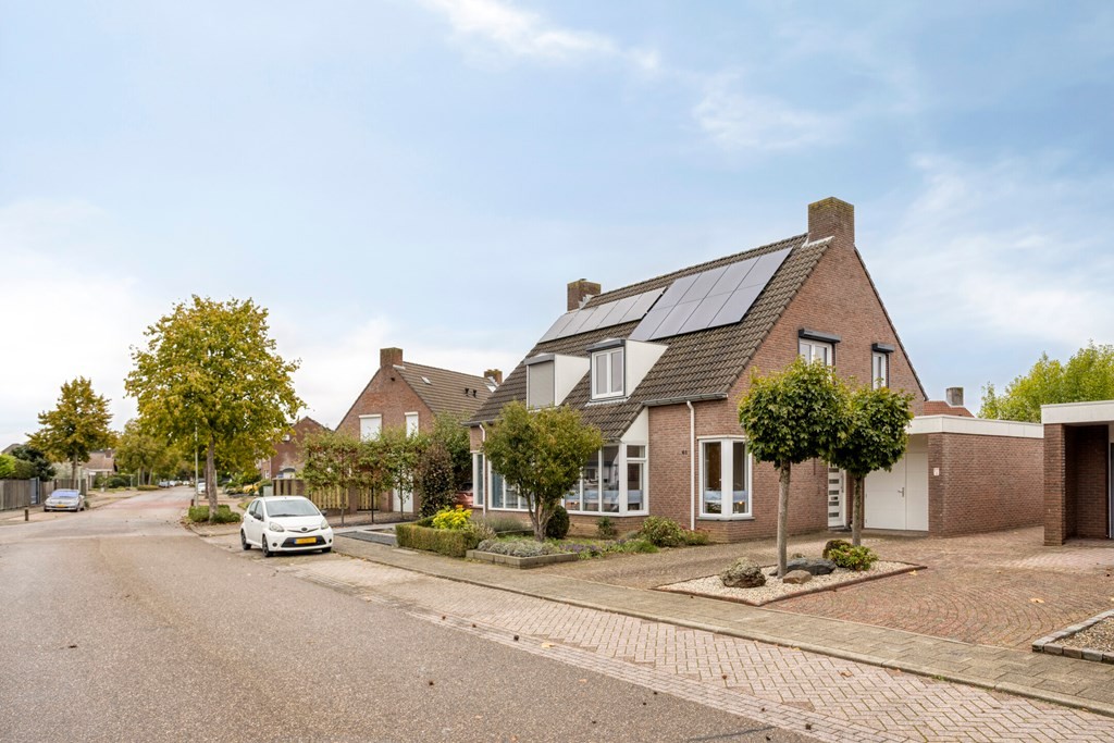 Twee-onder-één-kap te koop: Boegstraat 61, Maasbracht