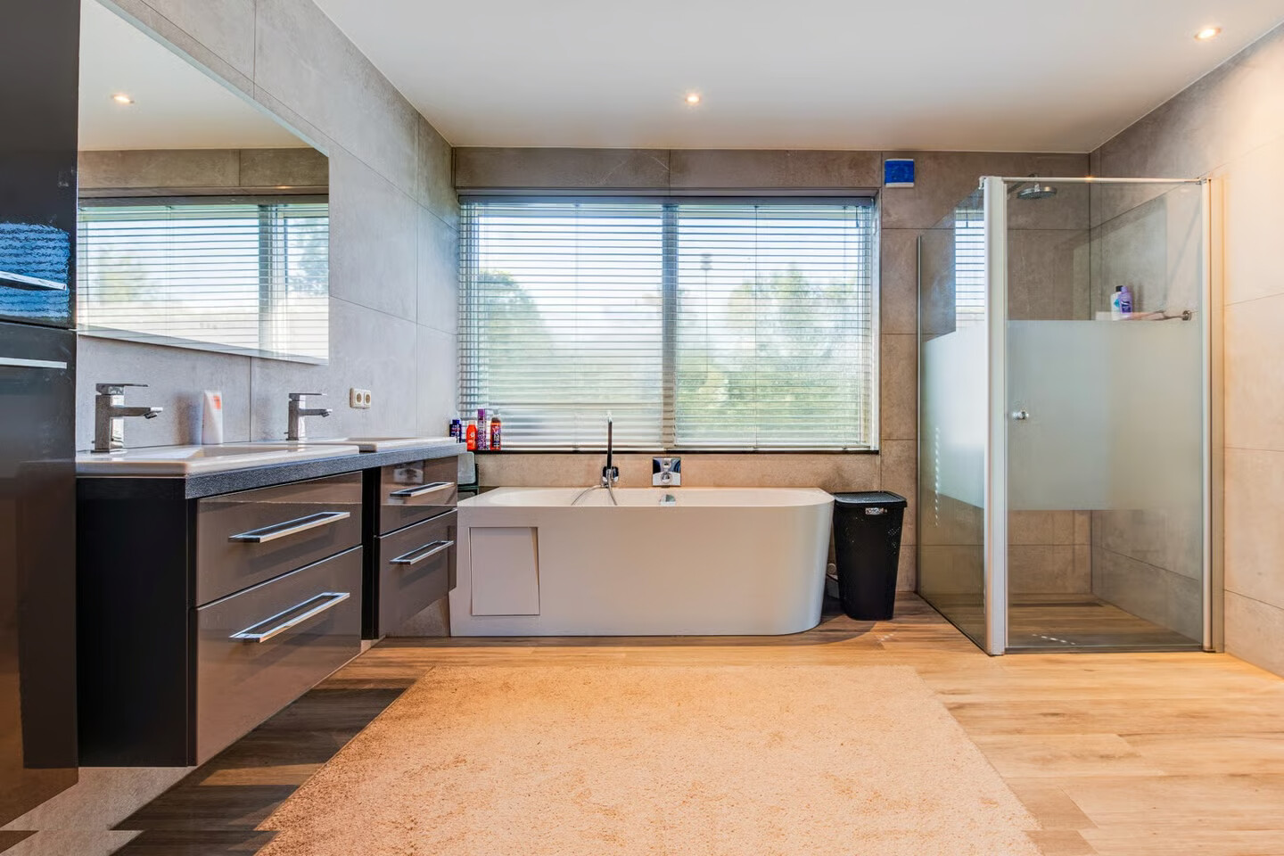 Vrijstaande woning te koop: Winkelweg 32, Posterholt