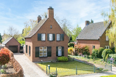 Veestraat 19