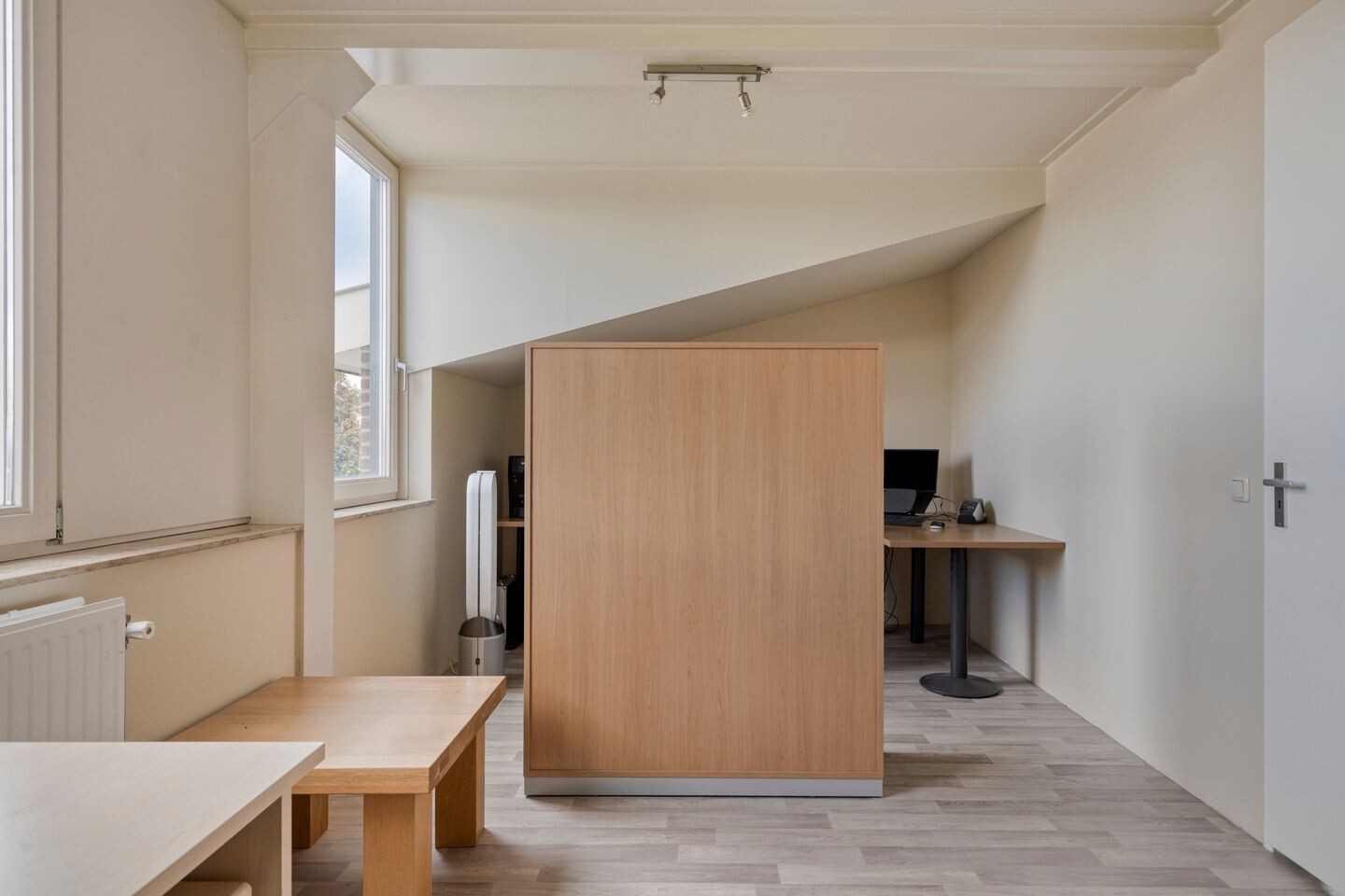 Twee-onder-één-kap te koop: Emmastraat 4, Linne