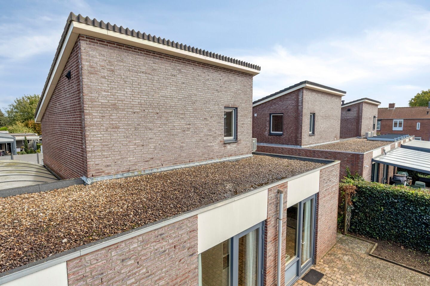 Twee-onder-één-kap te koop: Emmastraat 4, Linne