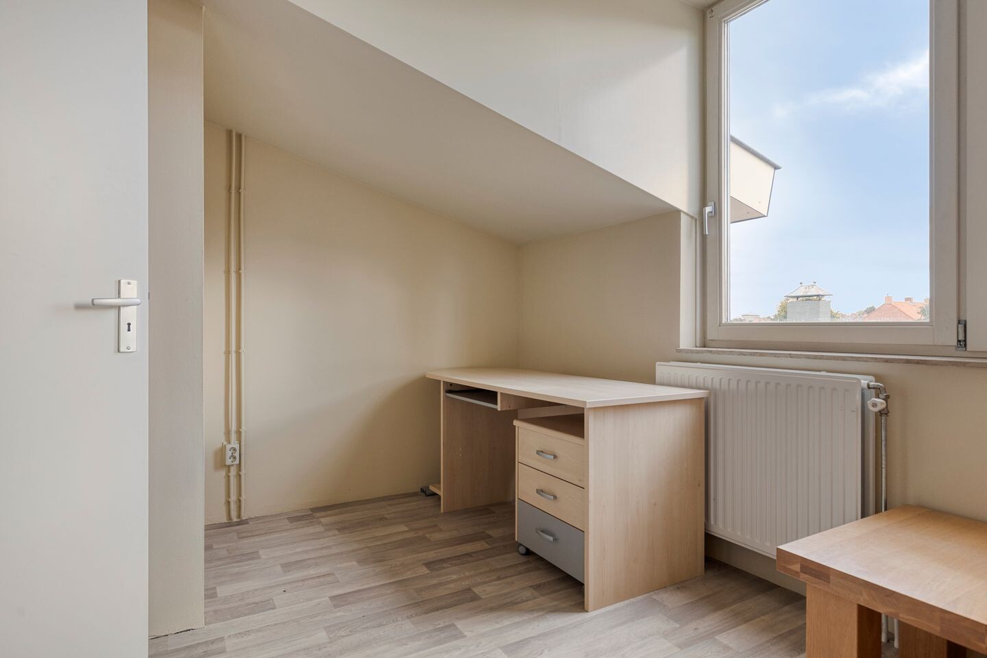 Twee-onder-één-kap te koop: Emmastraat 4, Linne