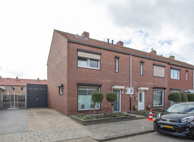 Graaf Reinaldstraat 17
