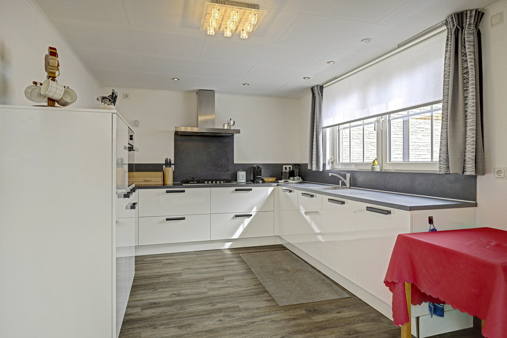 Tussenwoning te koop: Parklaan 16, Melick