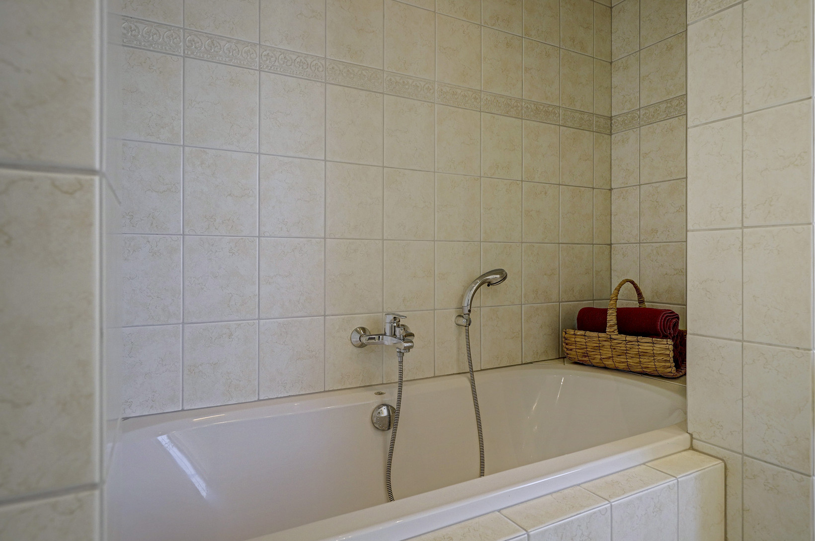 Tussenwoning te koop: Parklaan 16, Melick