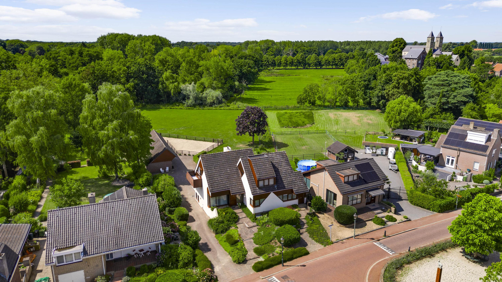 Vrijstaande woning te koop: Sint Wirostraat 12, Sint Odiliënberg