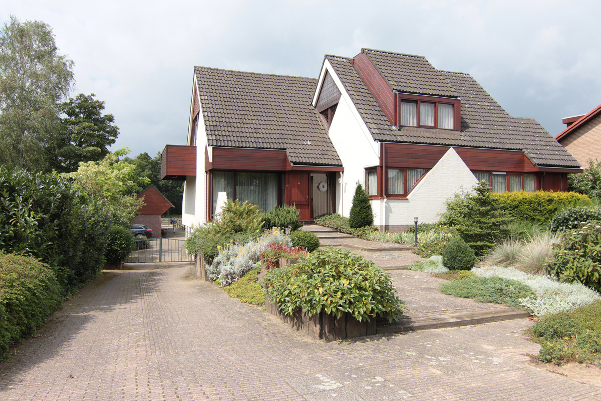Vrijstaande woning te koop: Sint Wirostraat 12, Sint Odiliënberg