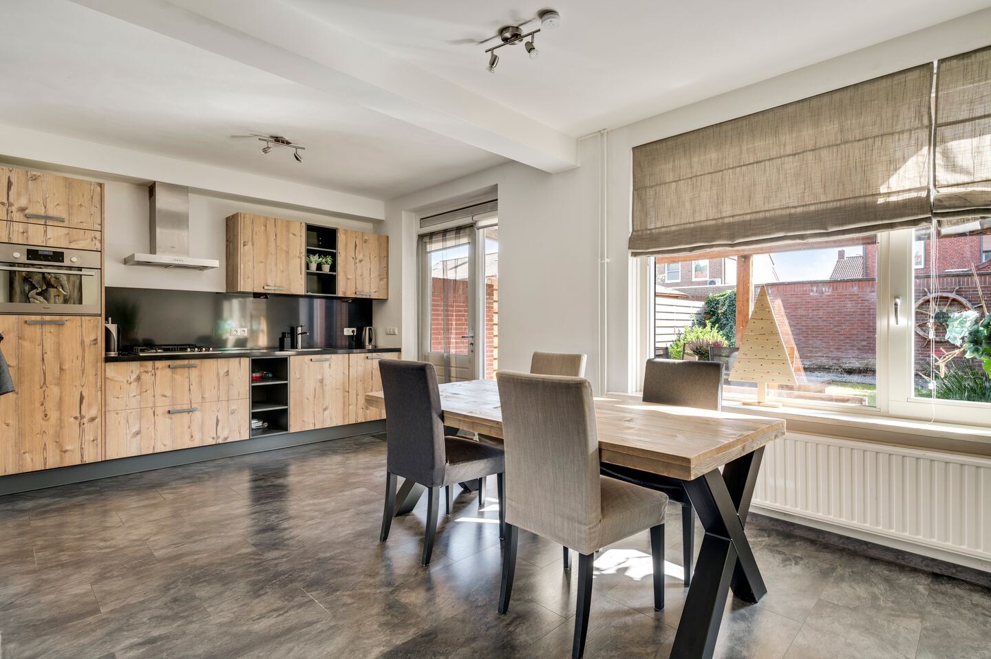 Twee-onder-één-kap te koop: Bergweg 31, Sint Odiliënberg