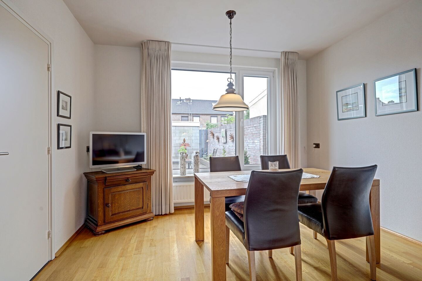 Twee-onder-één-kap te koop: Wilhelminastraat 6, Sint Odiliënberg