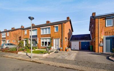 van Loonstraat 10
