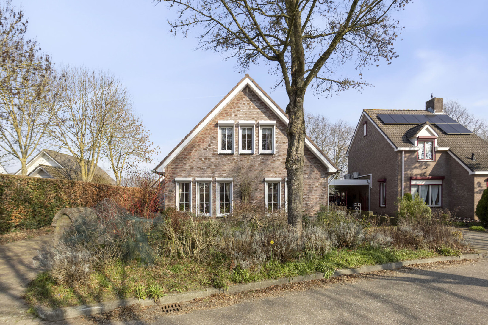 Vrijstaande woning te koop: Strikkenhof 24, Haelen