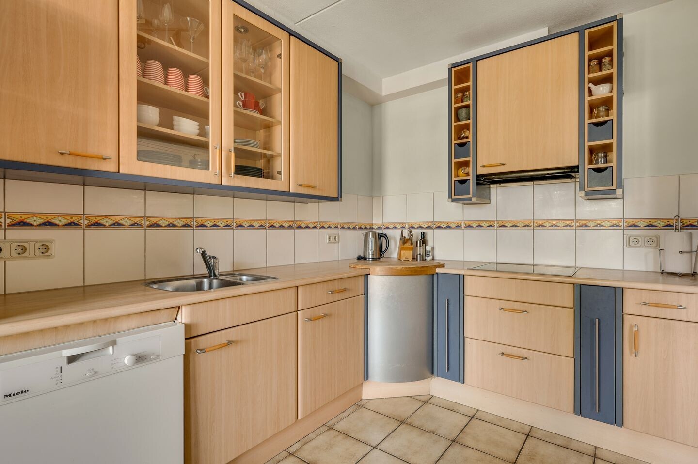 Tussenwoning te koop: Op den Toum 73, Haelen
