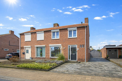 Burgemeester Mertensstraat 49