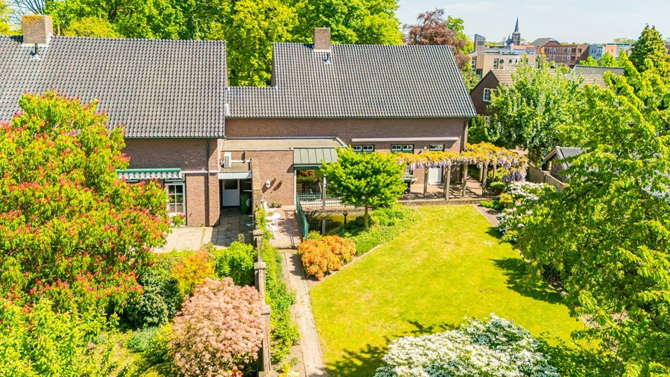 Twee-onder-één-kap te koop: Vlasstraat 5, Heythuysen