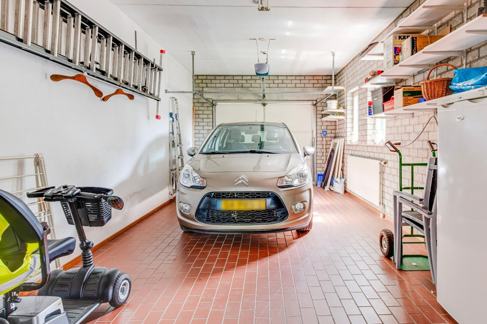 Twee-onder-één-kap te koop: Vlasstraat 5, Heythuysen