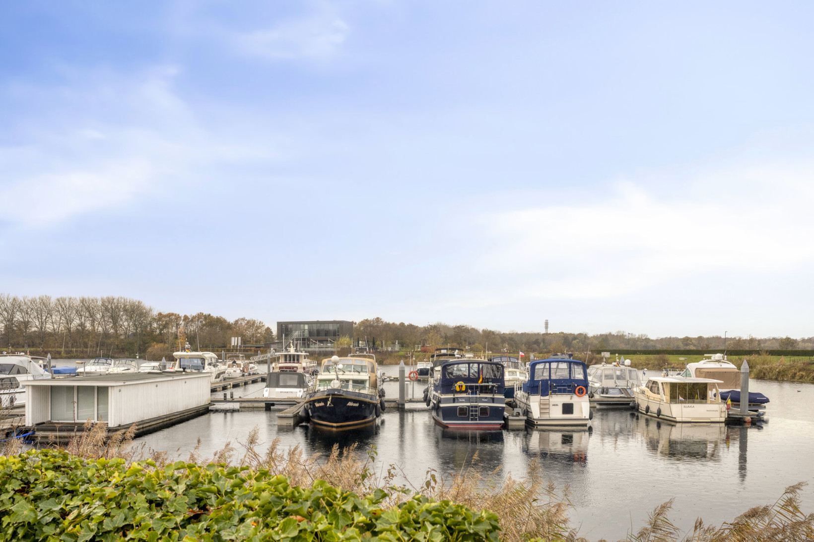 Tussenwoning te koop: Schutteheide 1-41, Heel