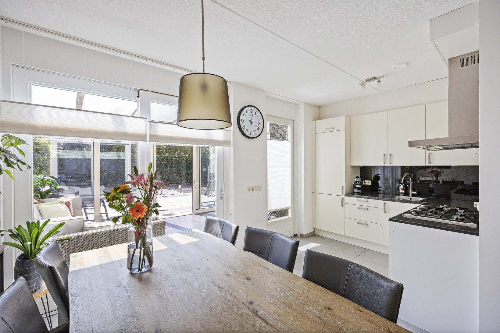Tussenwoning te koop: Thaalweg Oost 28, Echt