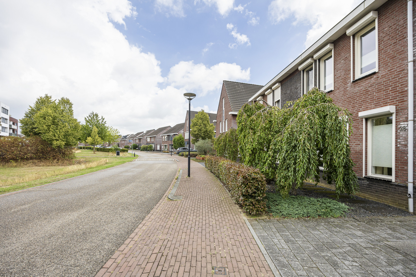 Tussenwoning te koop: Thaalweg Oost 28, Echt