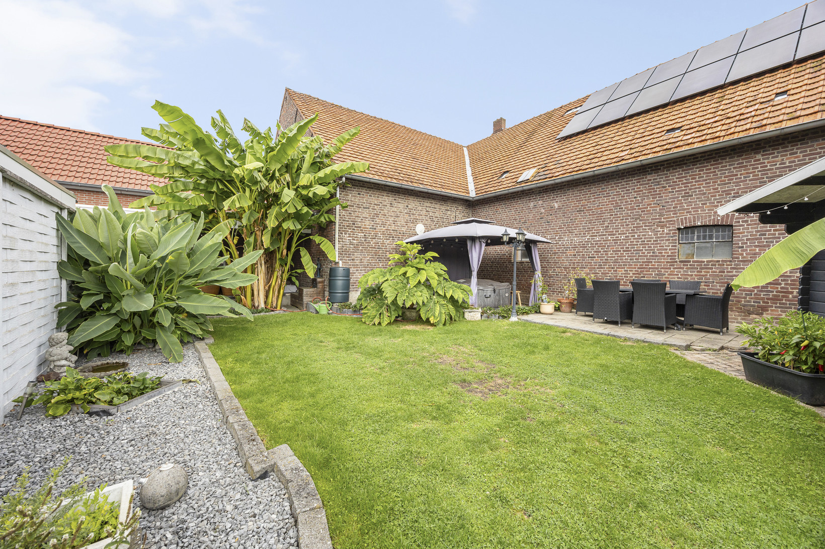 Tussenwoning te koop: Veldstraat Oost 15, Stevensweert