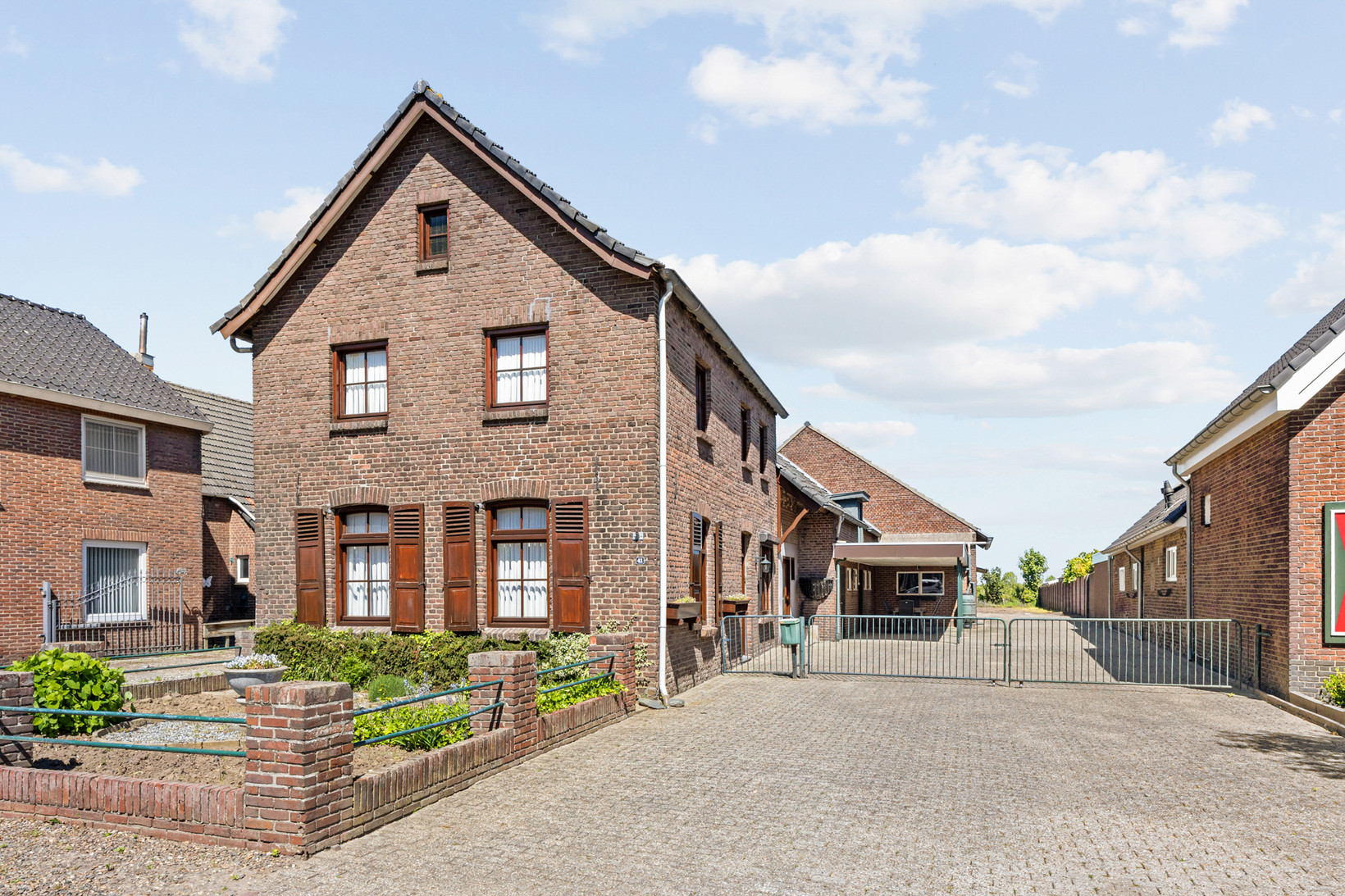 Vrijstaande woning te koop: Dorpsstraat 41, Ohé En Laak