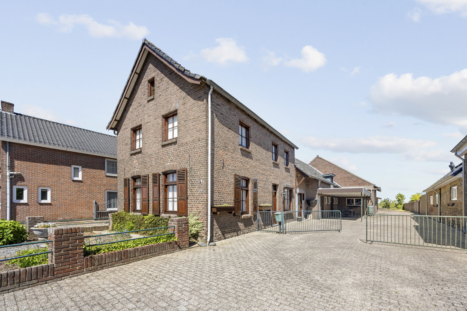 Vrijstaande woning te koop: Dorpsstraat 41, Ohé En Laak