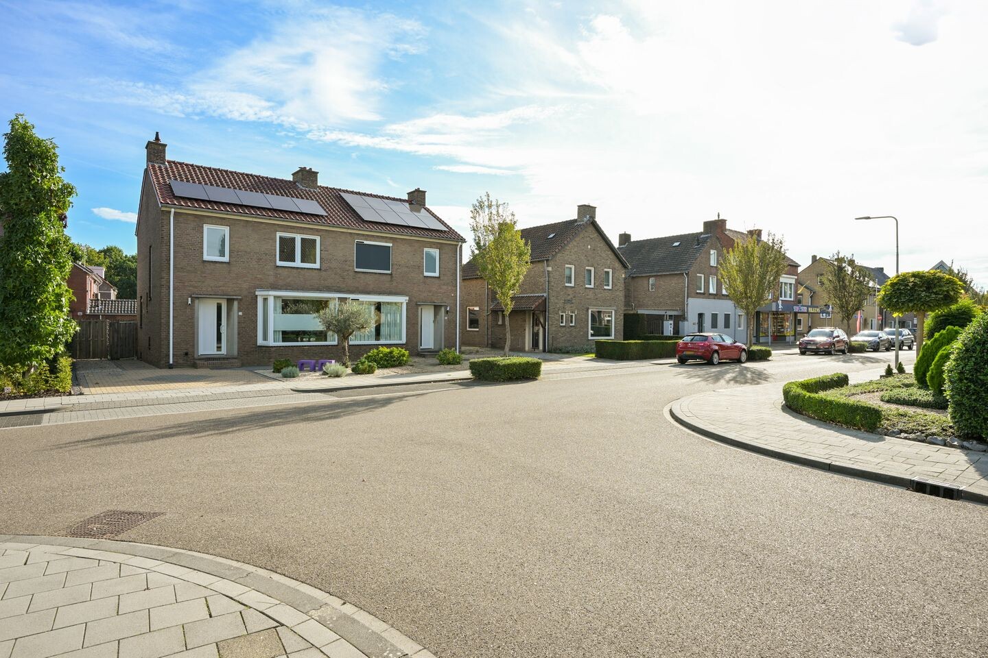 Twee-onder-één-kap te koop: Kapelweg 34, Born