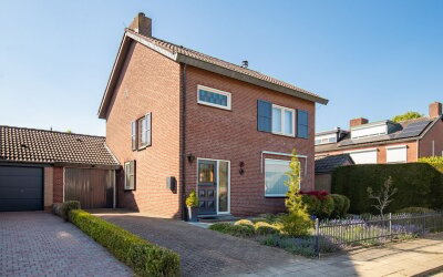 Graaf van Loonstraat 11