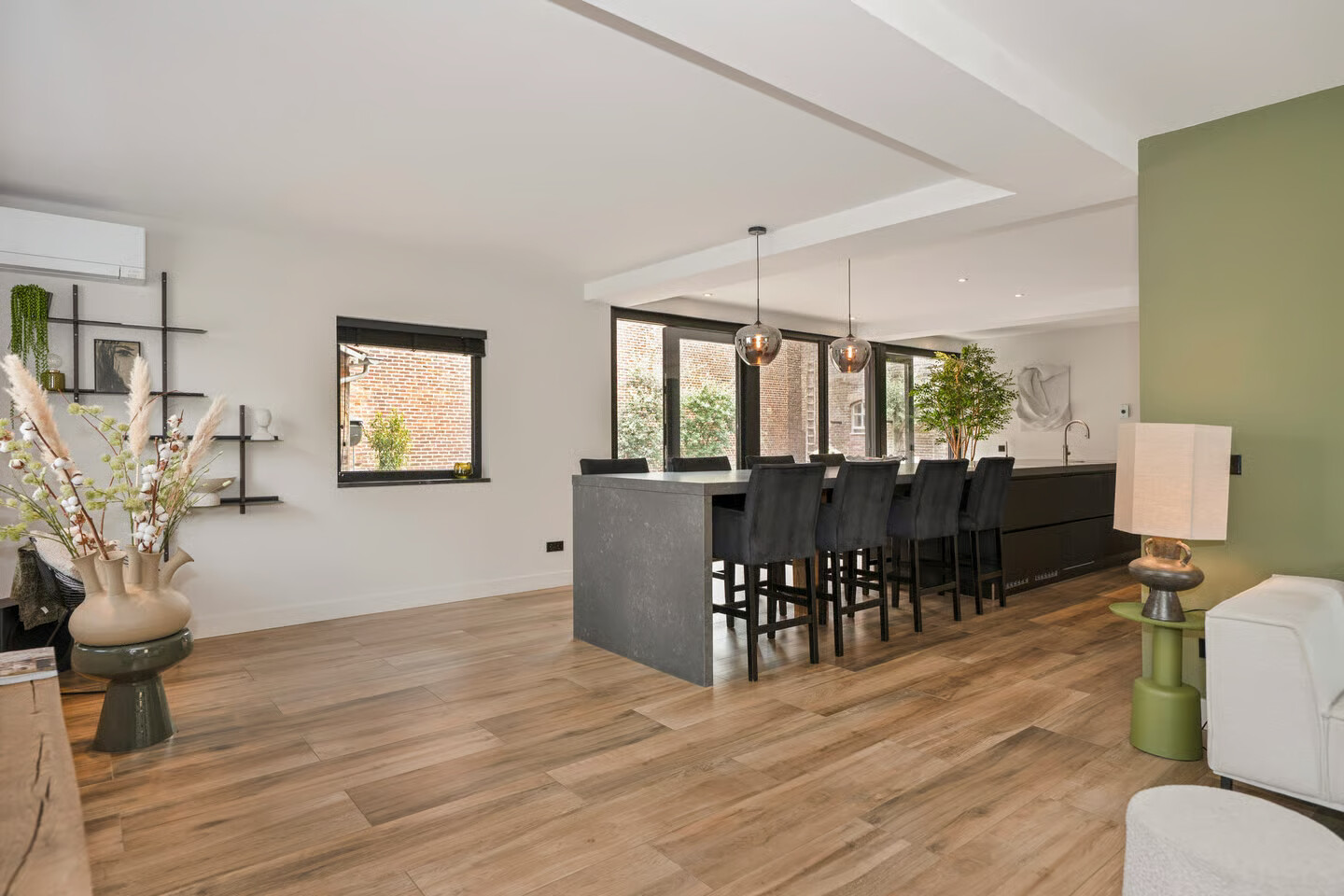 Vrijstaande woning te koop: Dorpstraat 42, Buchten