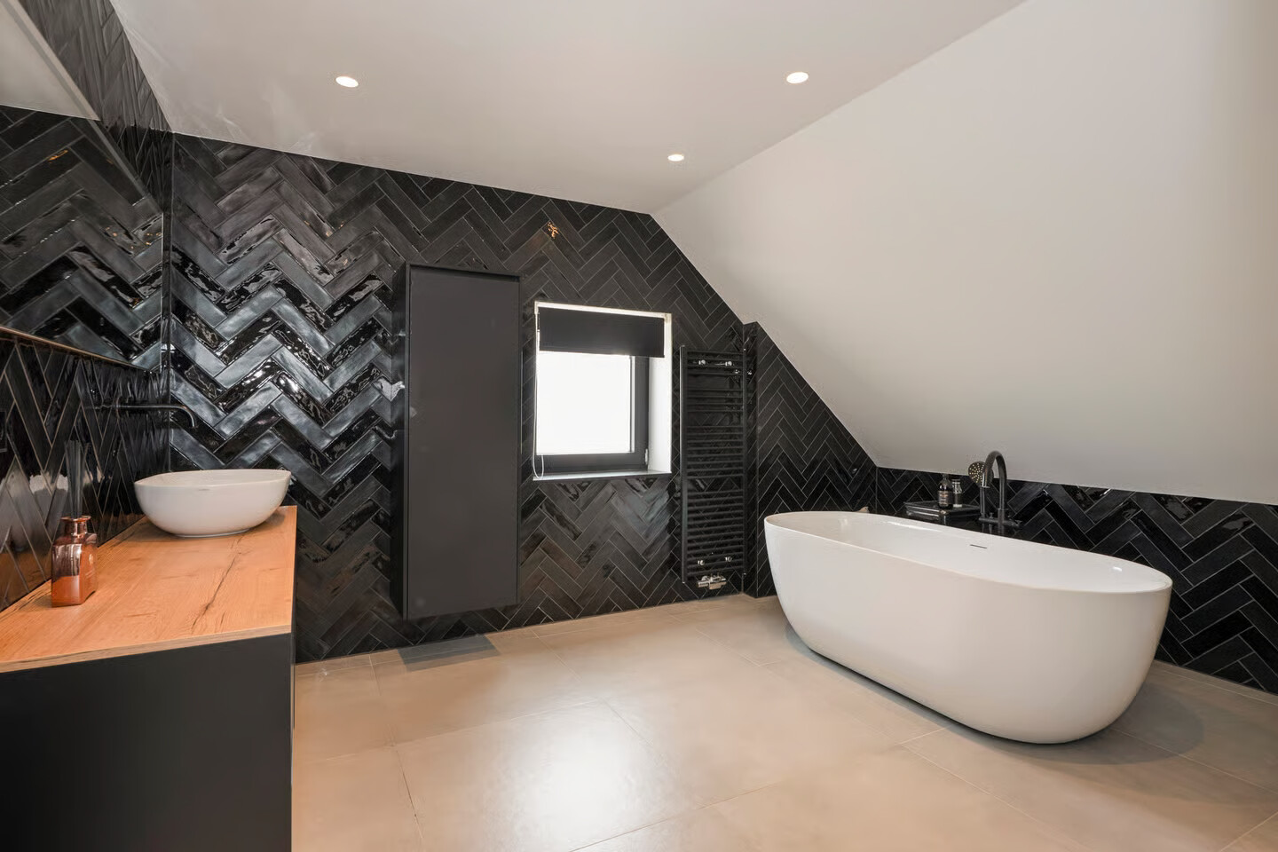 Vrijstaande woning te koop: Dorpstraat 42, Buchten