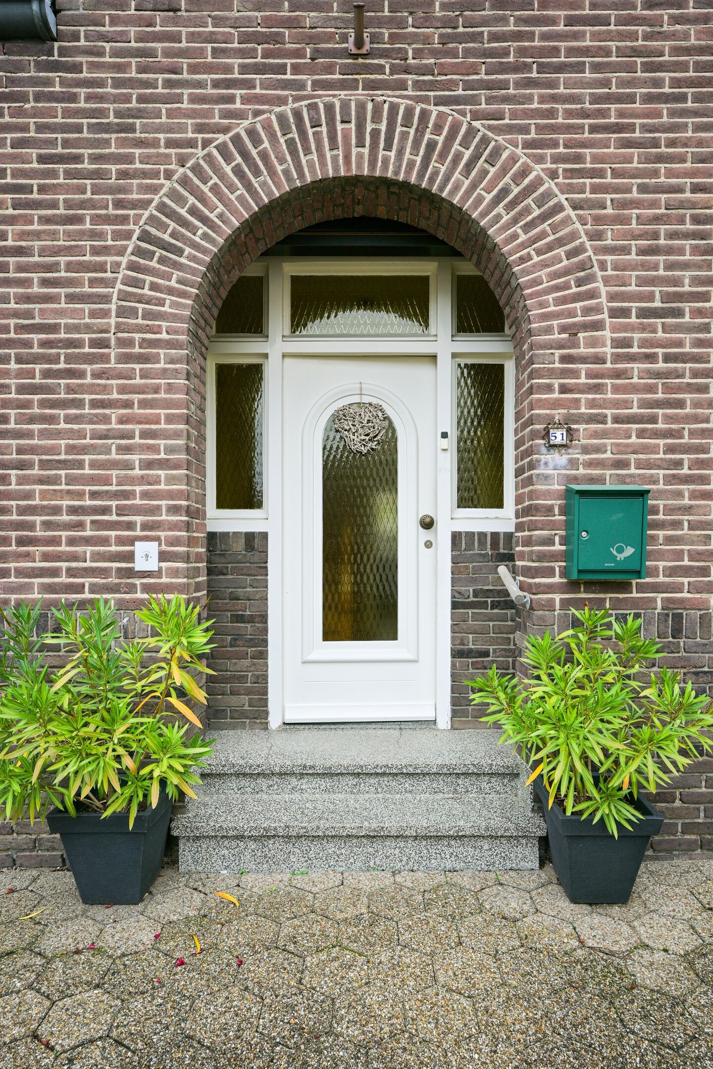 Twee-onder-één-kap te koop: Dorpstraat 51, Buchten