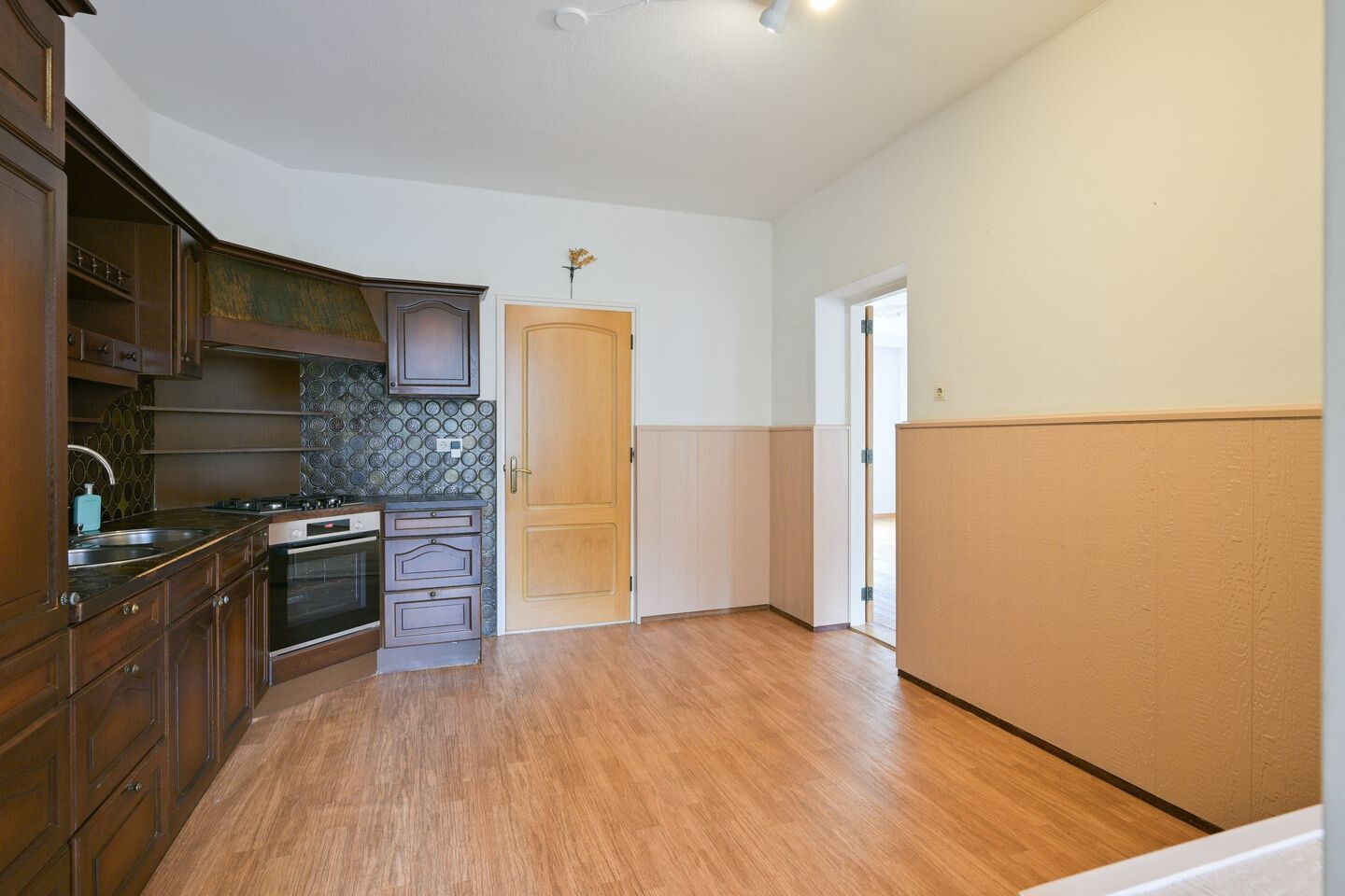 Twee-onder-één-kap te koop: Dorpstraat 51, Buchten