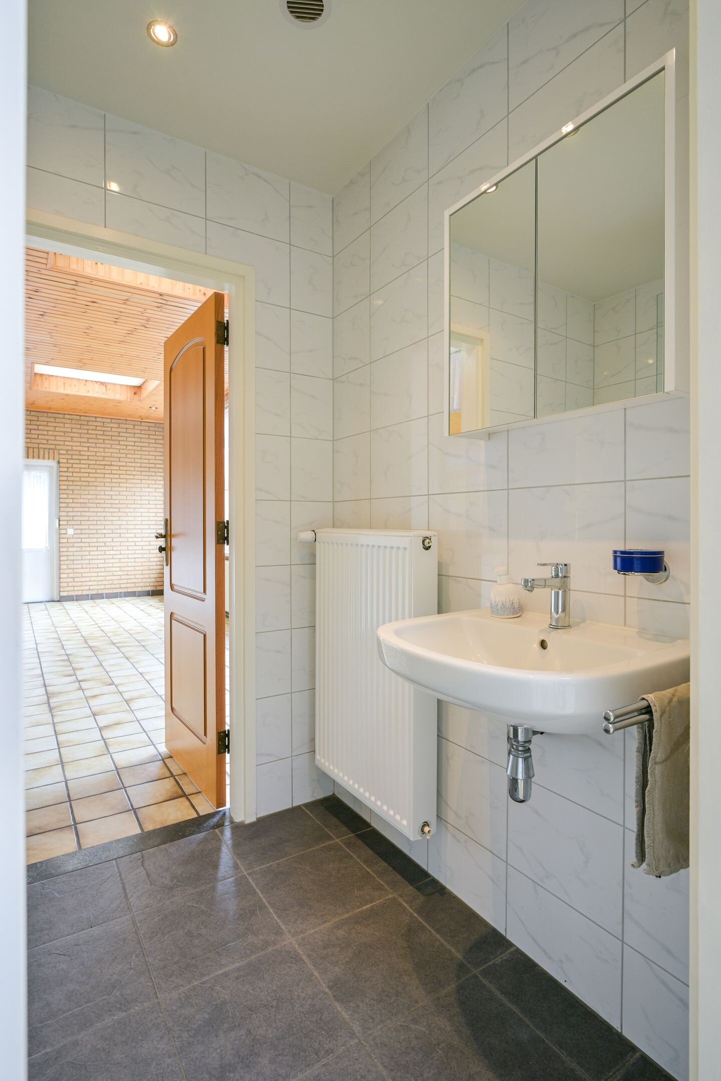 Twee-onder-één-kap te koop: Dorpstraat 51, Buchten