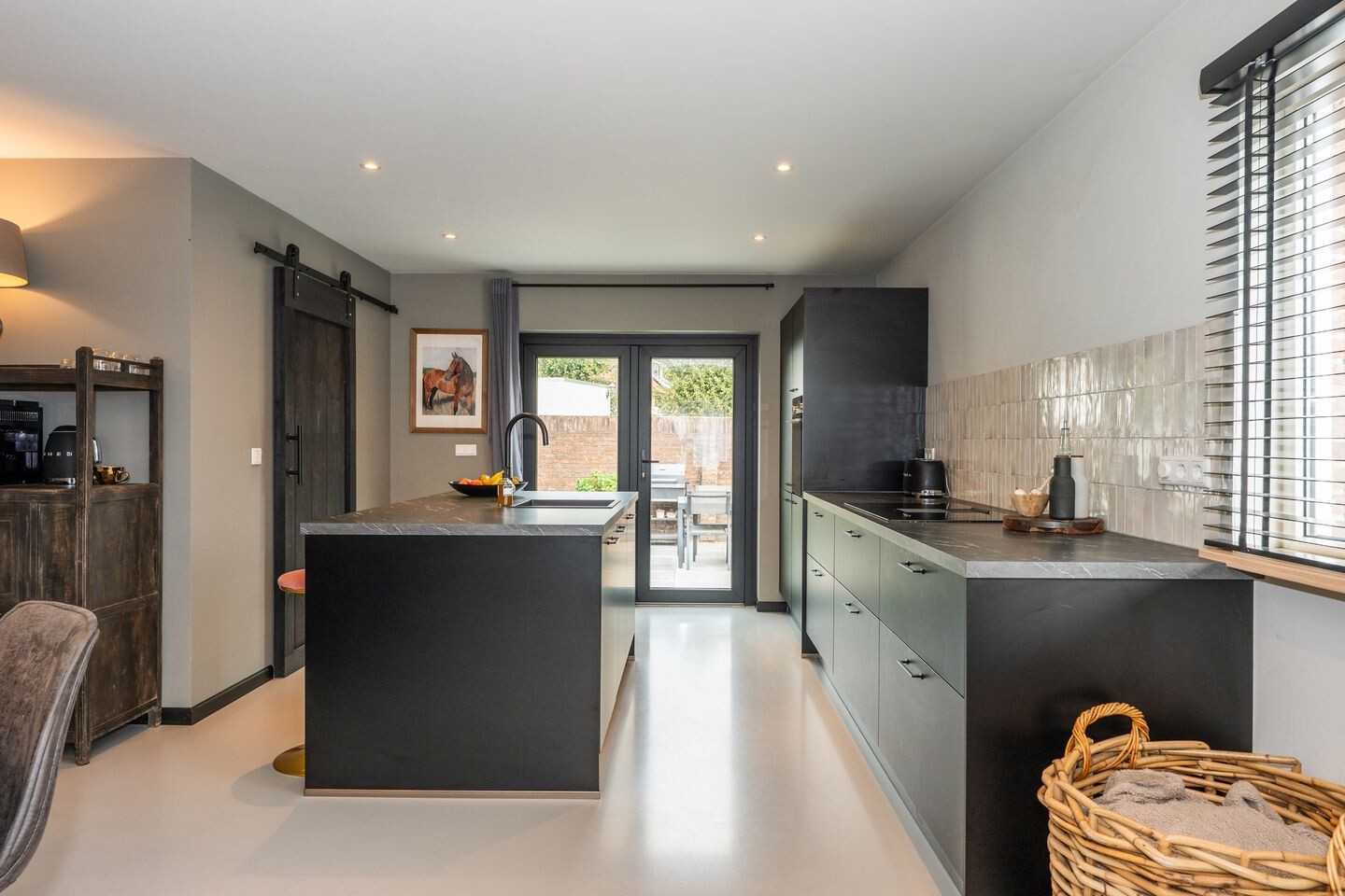 Twee-onder-één-kap te koop: Dorpstraat 93, Buchten