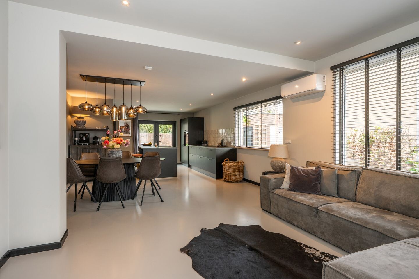 Twee-onder-één-kap te koop: Dorpstraat 93, Buchten