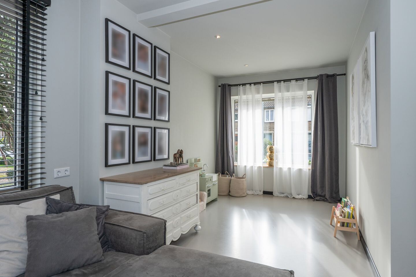 Twee-onder-één-kap te koop: Dorpstraat 93, Buchten
