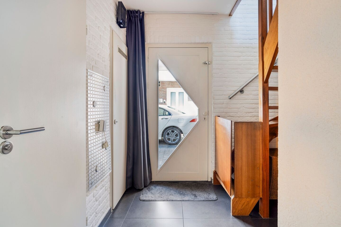 Hoekwoning te koop: Pastoor Meullenersplein 2, Obbicht