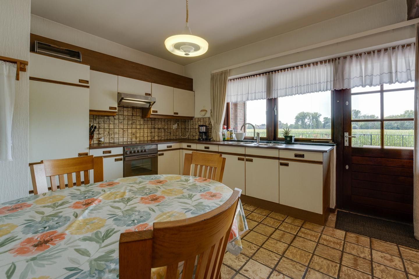 Vrijstaande woning te koop: Kuppelkovenderstraat 75, Grevenbicht